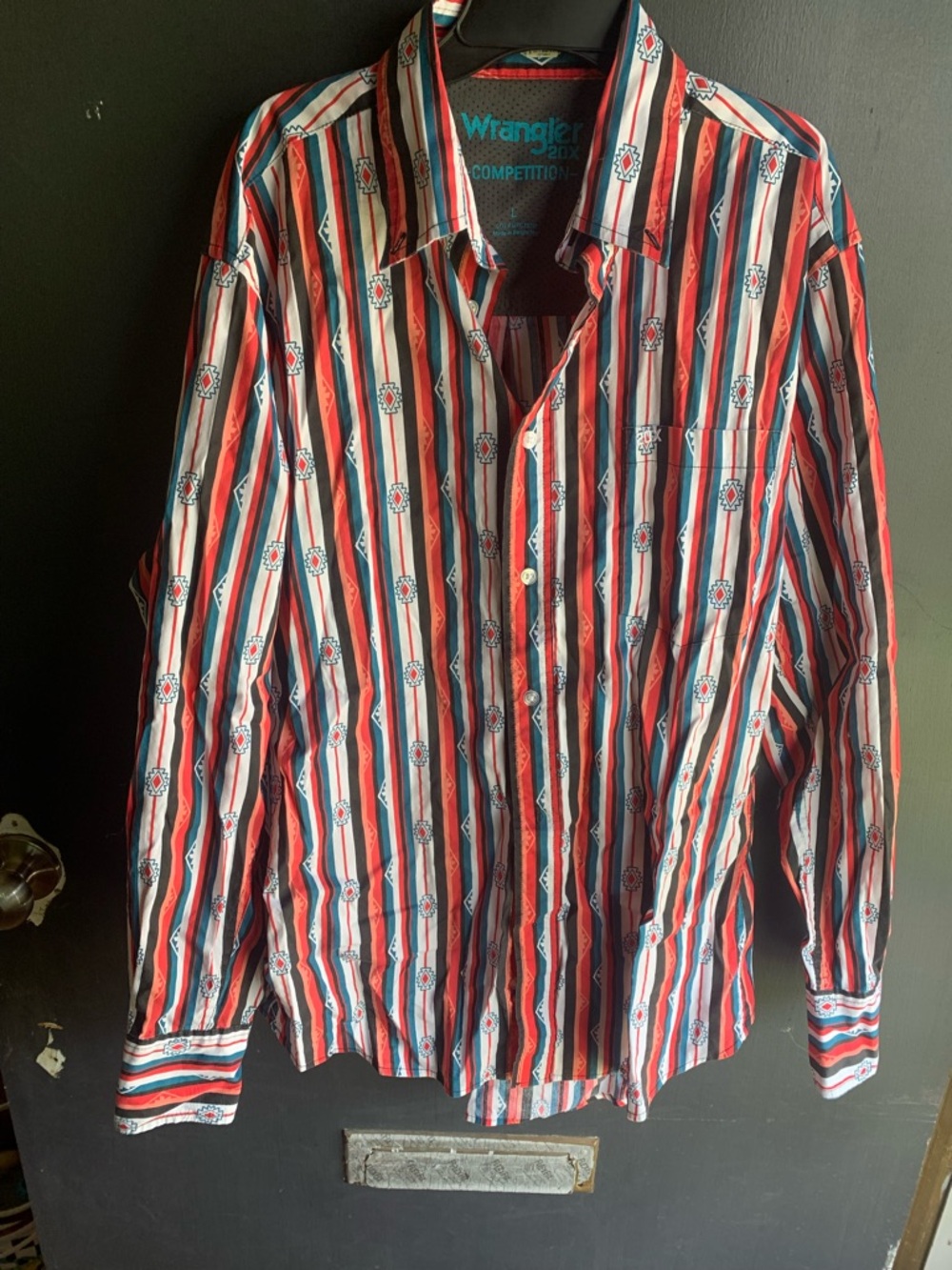Wrangler Striped Red, Blue & White Long-Sleeve Button-Down Shirt